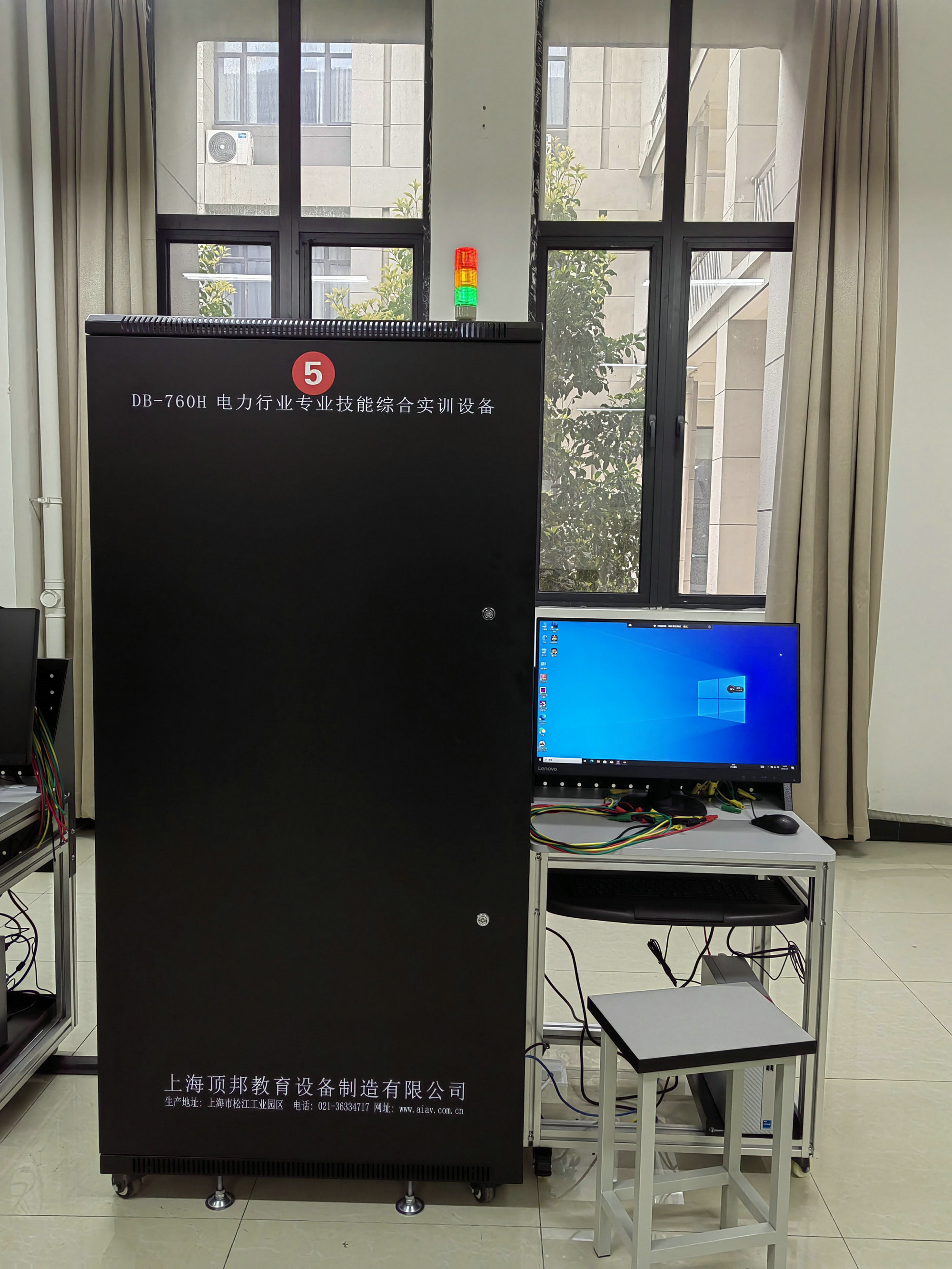 电工实训考核装置(图1) 电工实训考核装置